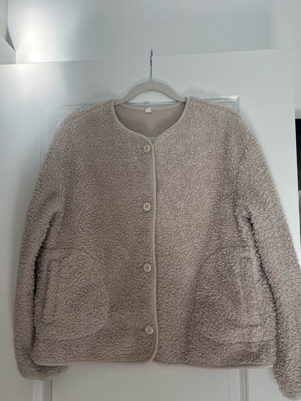 Uniqlo Women's Plush Teddy Jacket - Light Taupe